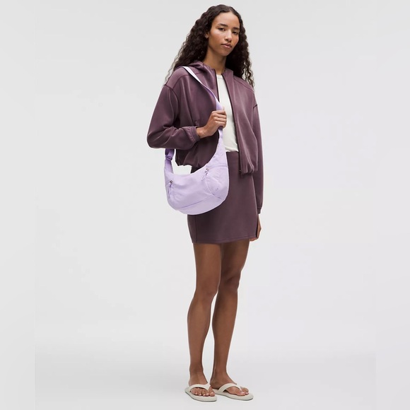 Lululemon Slouchy Sling Bag 6L- Lavender Frost - Picture 6 of 6
